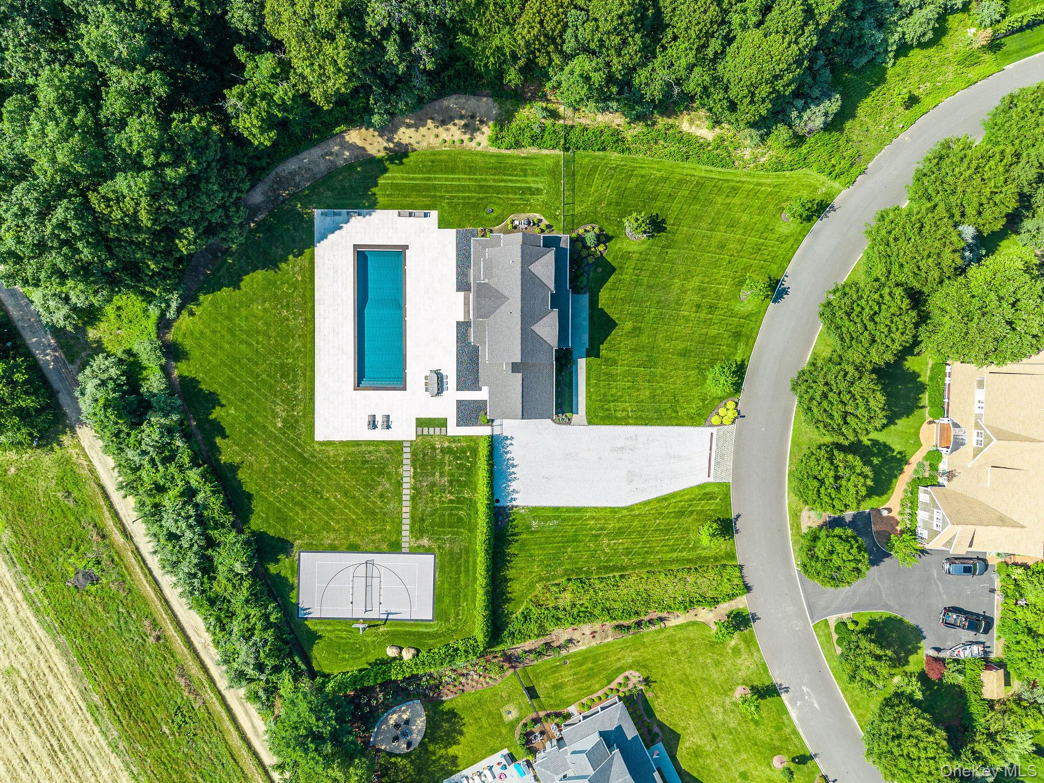 2790 Stanley Road Mattituck, NY 11952 - Photo 32 of 33 Gallery Image 32