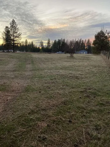 $624,900 | 27603 North Cottonwood Road, Chattaroy, WA 99003