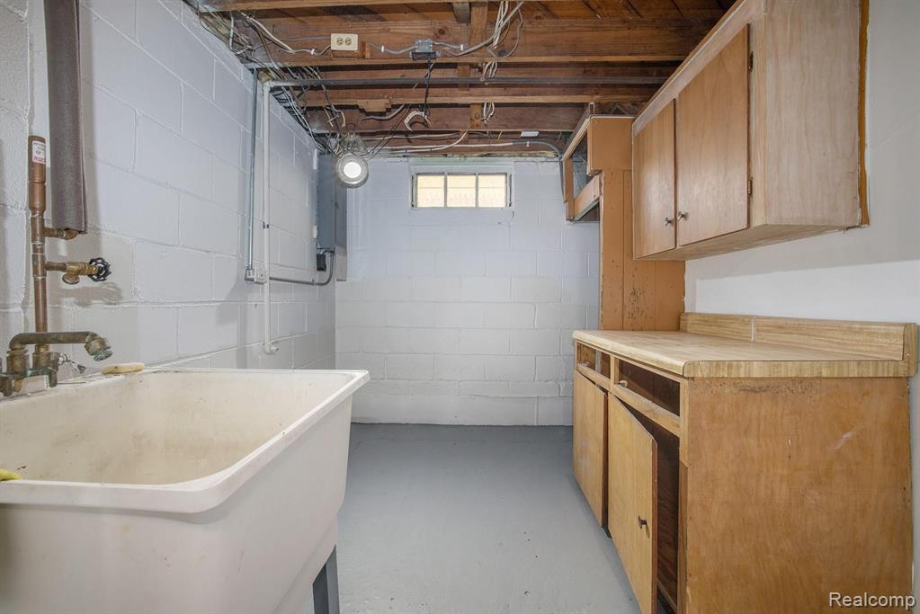 4936 Howe Road Wayne, MI 48184 - Photo 19 of 23 Gallery Image 19