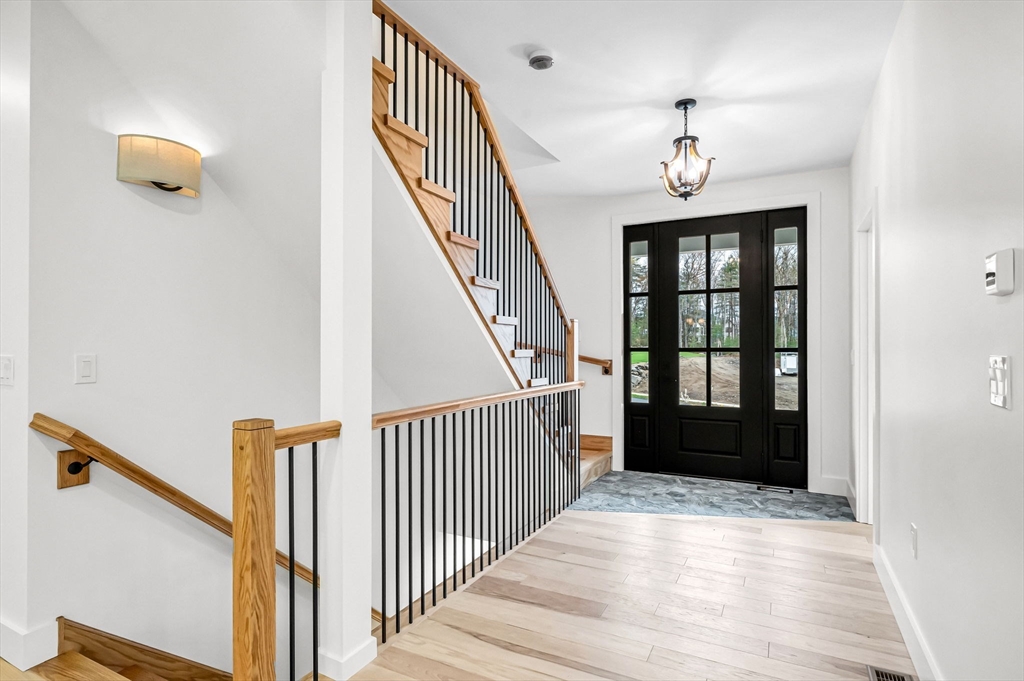 49 Balsam Hl Road Ludlow, MA 01056 - Photo 5 of 42