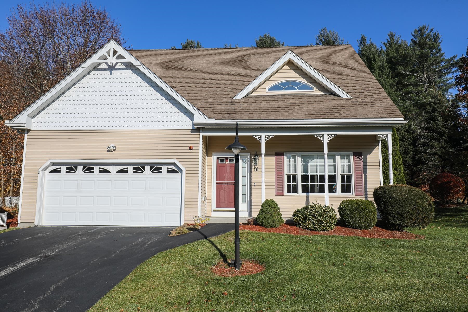 16 Carriage Road, Unit 16 Litchfield, NH 03052 - Photo 1 of 28