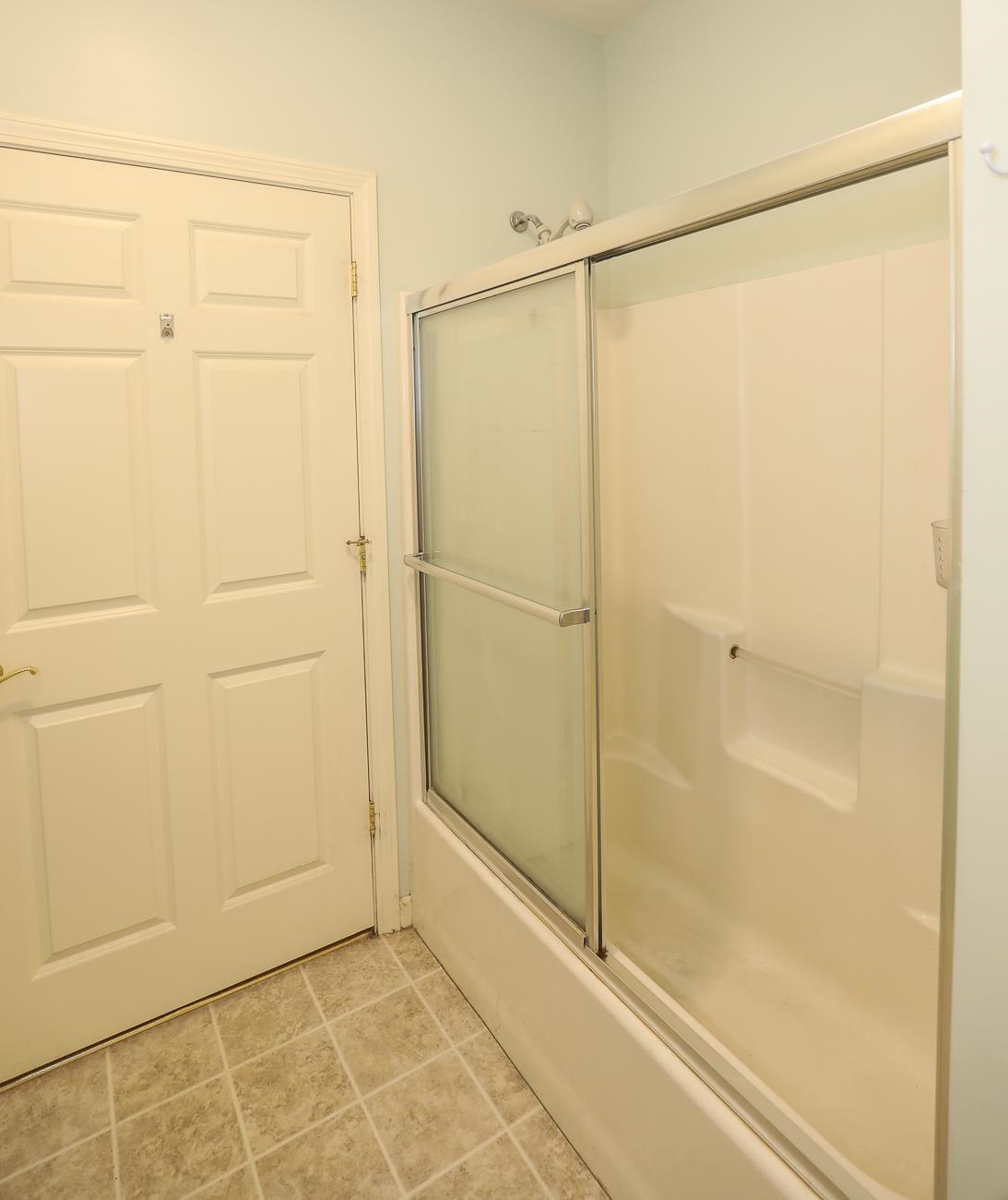 16 Carriage Road, Unit 16 Litchfield, NH 03052 - Photo 19 of 28