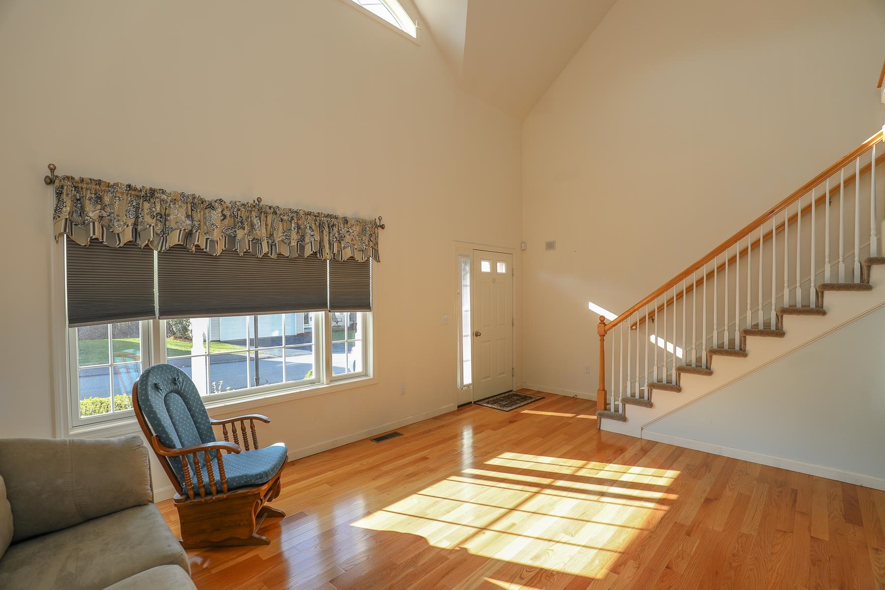 16 Carriage Road, Unit 16 Litchfield, NH 03052 - Photo 6 of 28