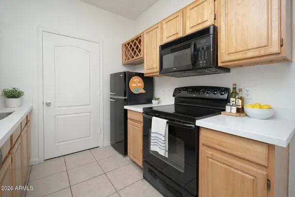 $175,000 | 2929 West Yorkshire Drive, Unit 1072, Phoenix, AZ 85027