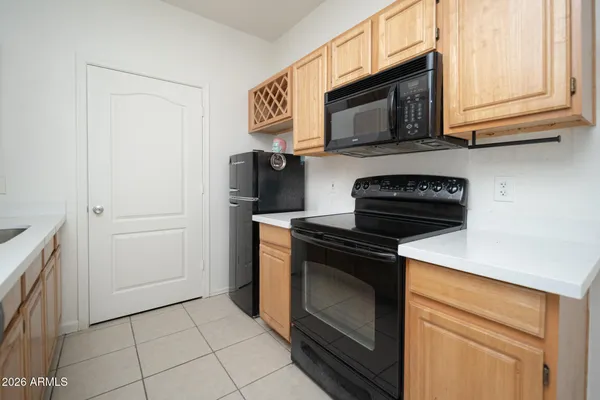 $175,000 | 2929 West Yorkshire Drive, Unit 1072, Phoenix, AZ 85027