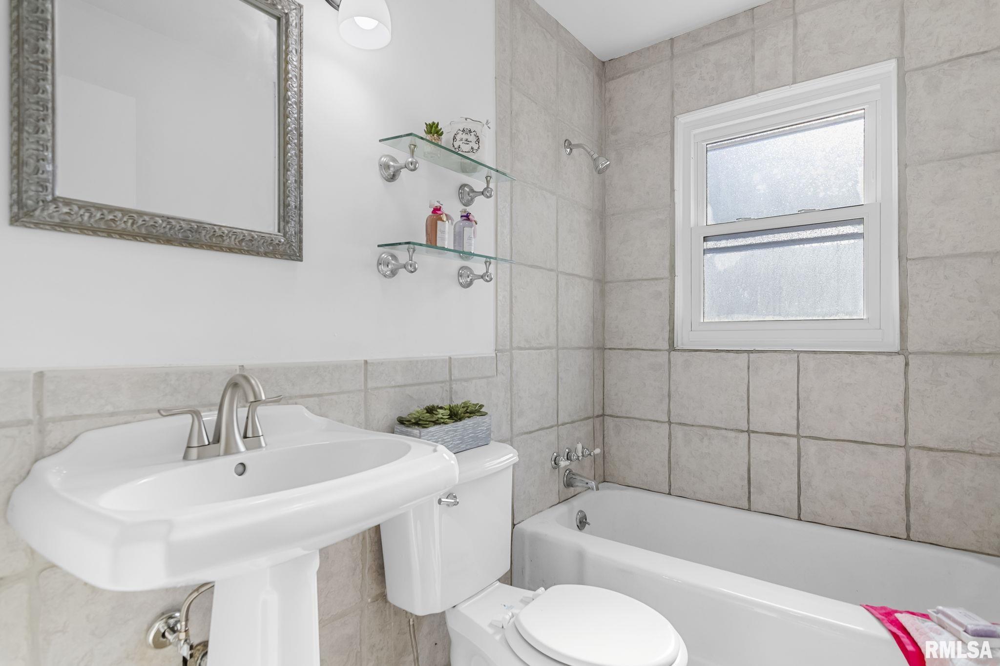 2308 South Walnut Street Springfield, IL 62704 - Photo 22 of 27 Gallery Image 22