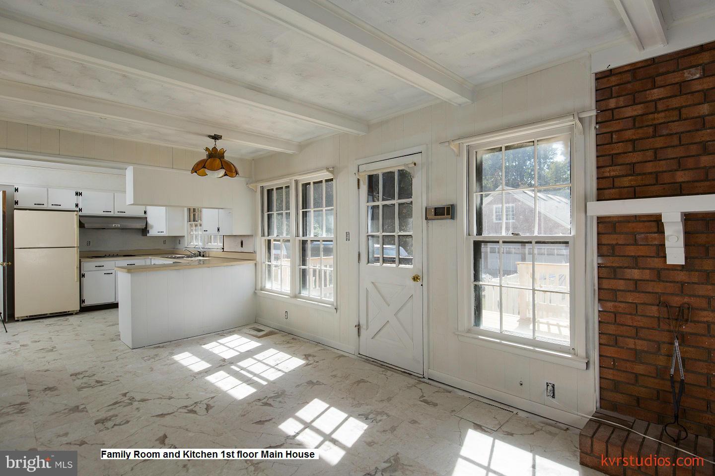10654 Gunston Road Lorton, VA 22079 - Photo 16 of 23 Kitchen