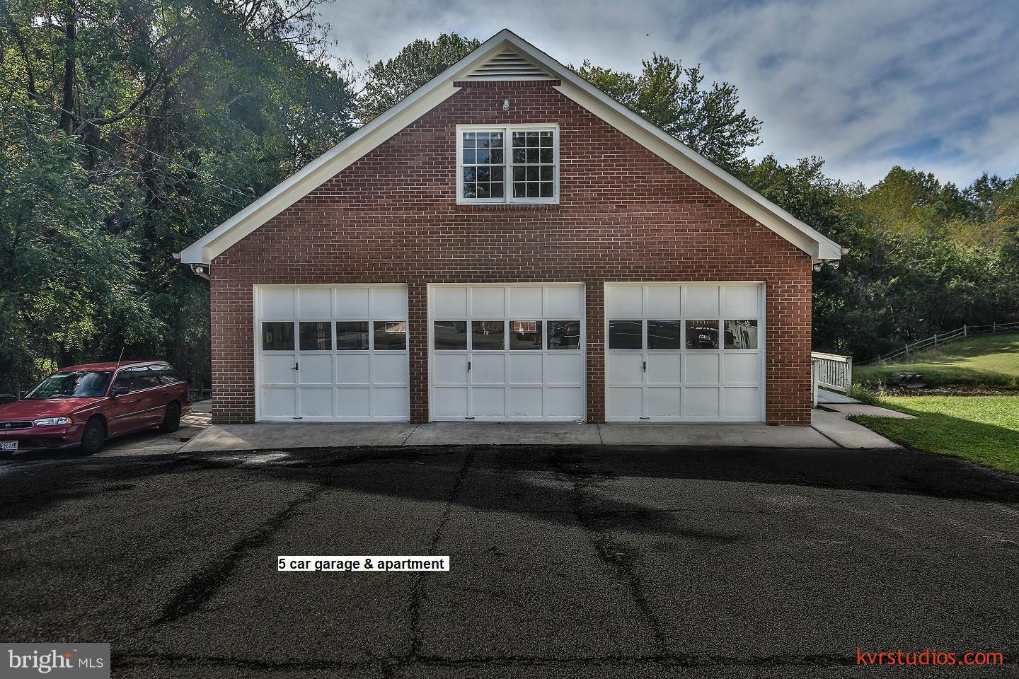 10654 Gunston Road Lorton, VA 22079 - Photo 17 of 23 View