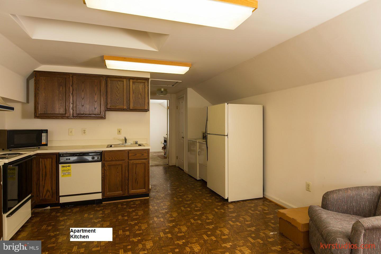 10654 Gunston Road Lorton, VA 22079 - Photo 18 of 23 Kitchen