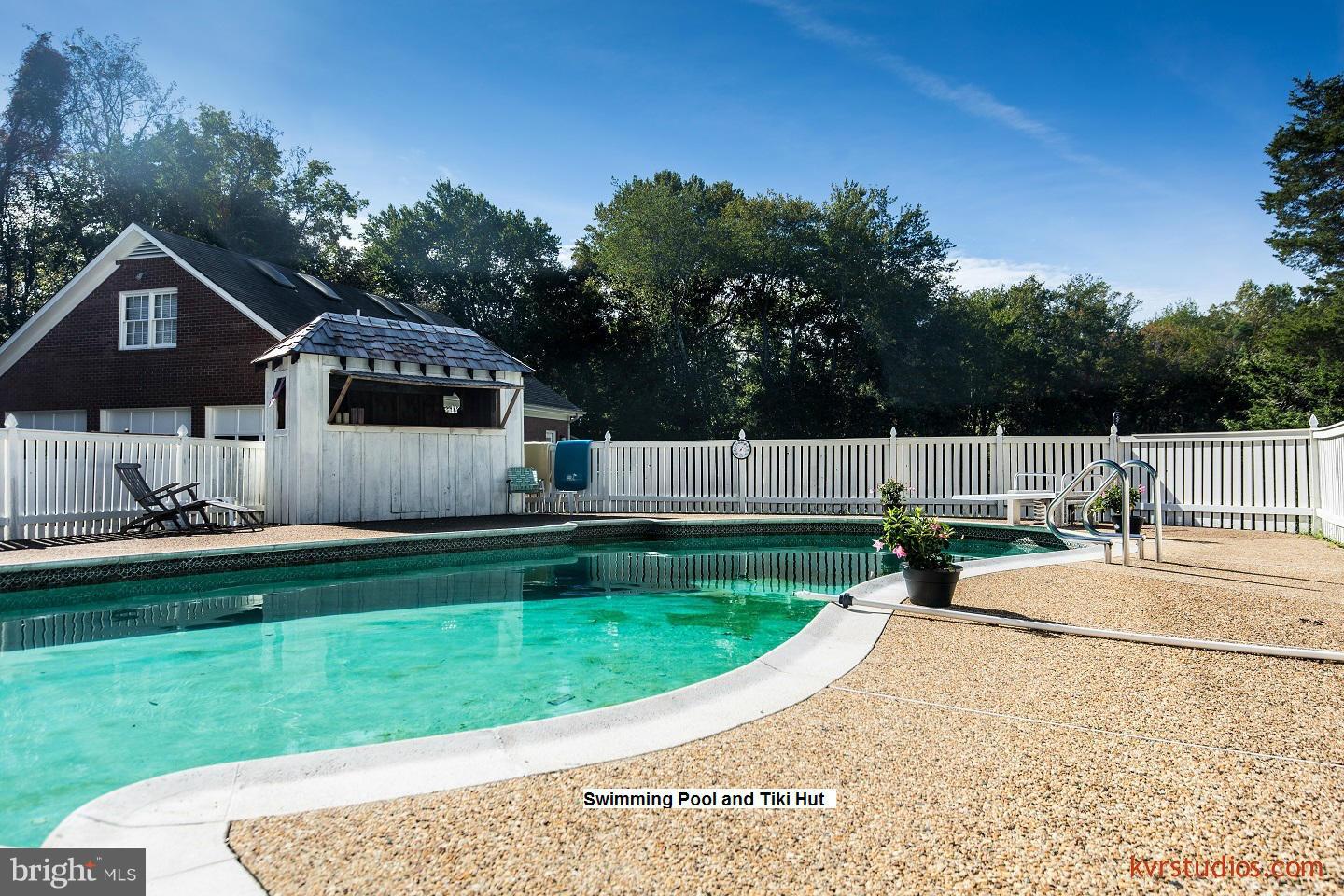 10654 Gunston Road Lorton, VA 22079 - Photo 23 of 23 Exterior (Rear)