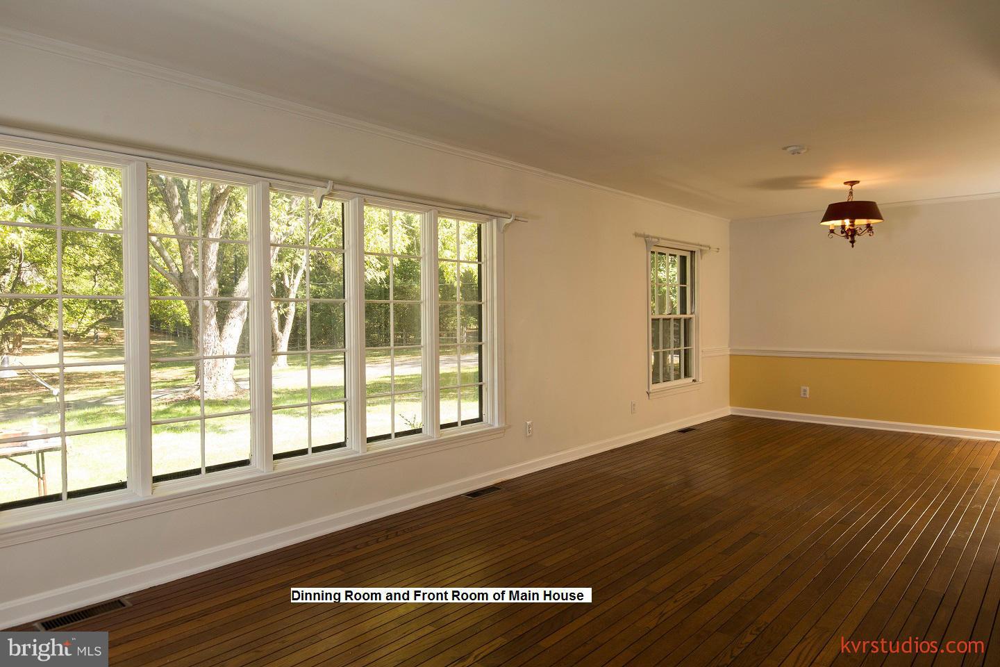 10654 Gunston Road Lorton, VA 22079 - Photo 8 of 23 Living Room
