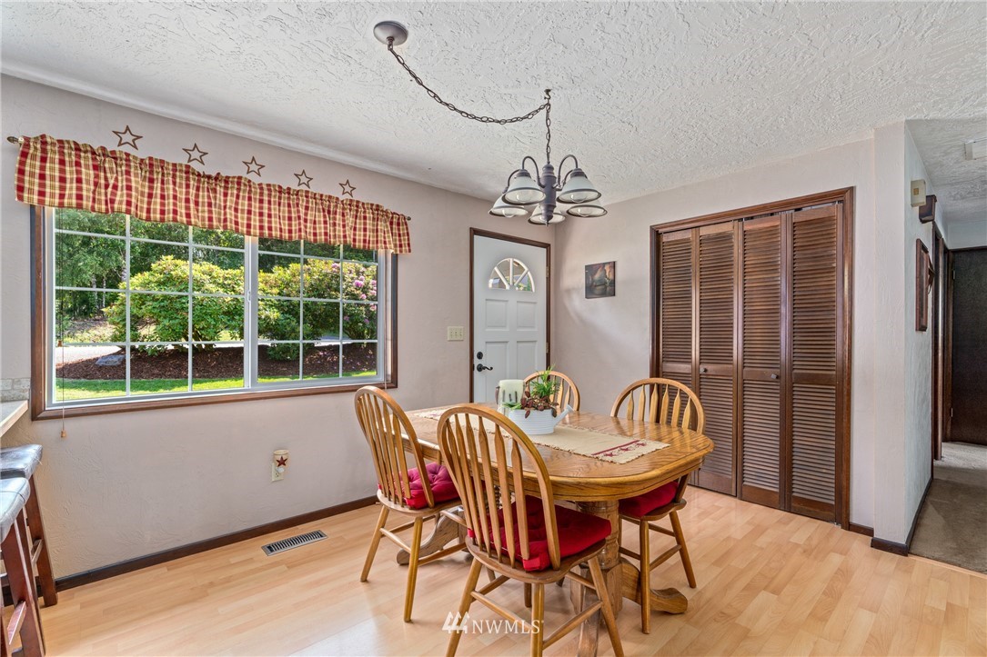 111 Stevenson Road Chehalis, WA 98532 - Photo 4 of 25