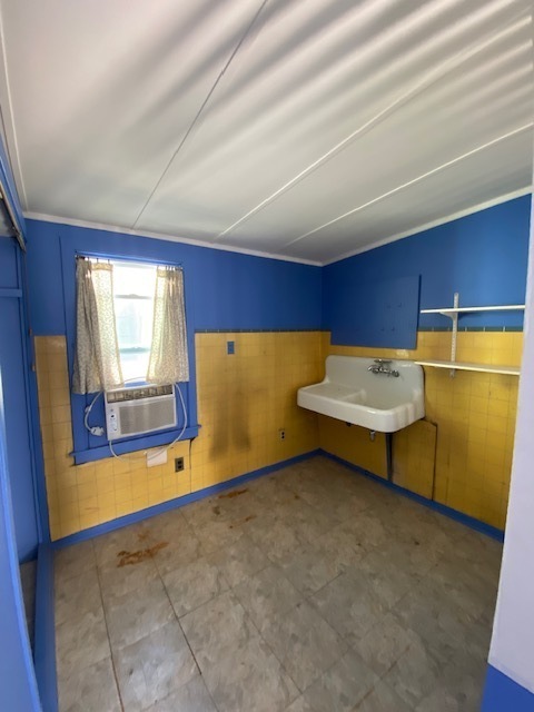 3019 North Kenneth Avenue Chicago, IL 60641 - Photo 15 of 21