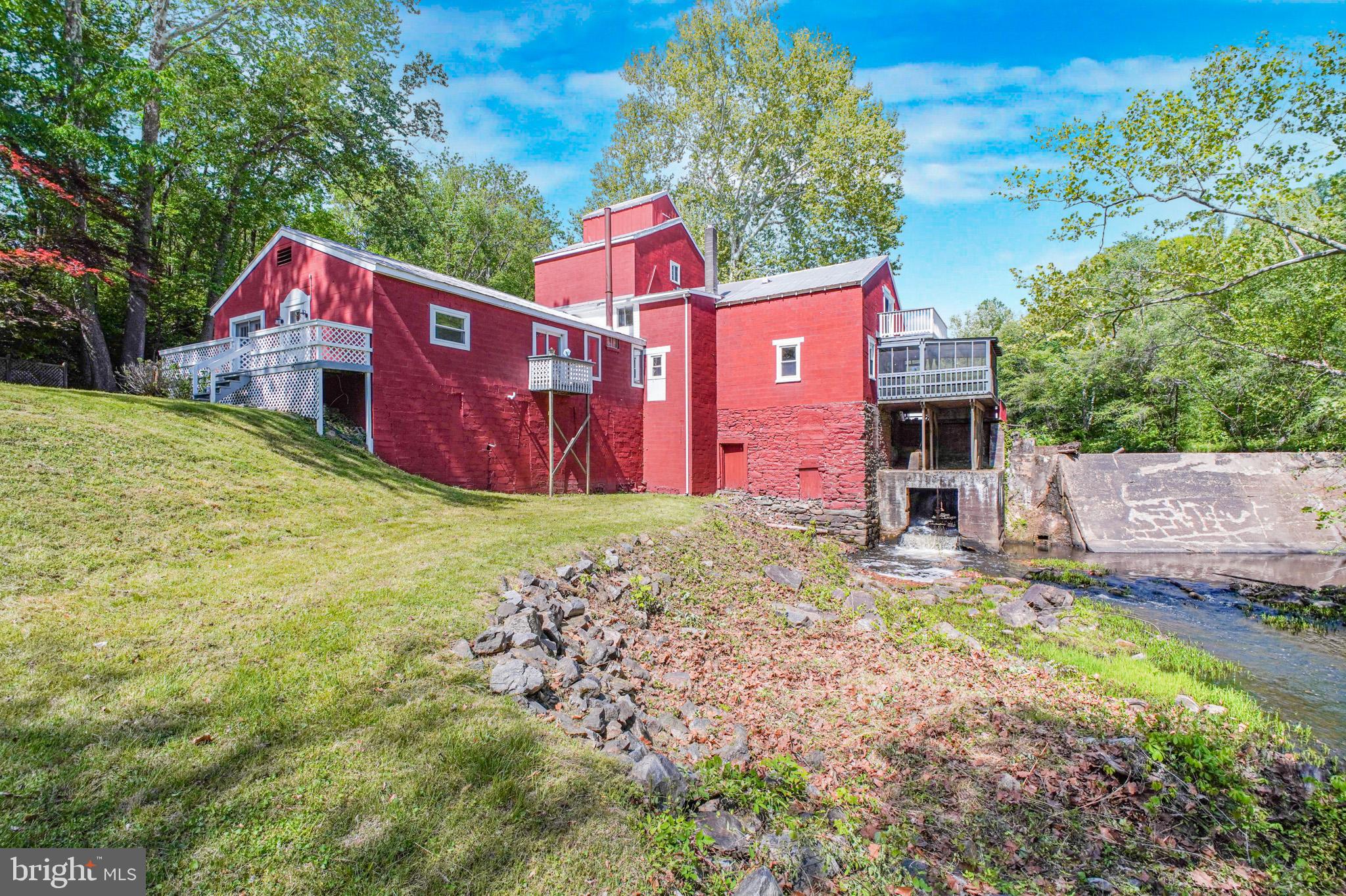 6908 South Roxbury Mill Road Spotsylvania, VA 22551 - Photo 24 of 94