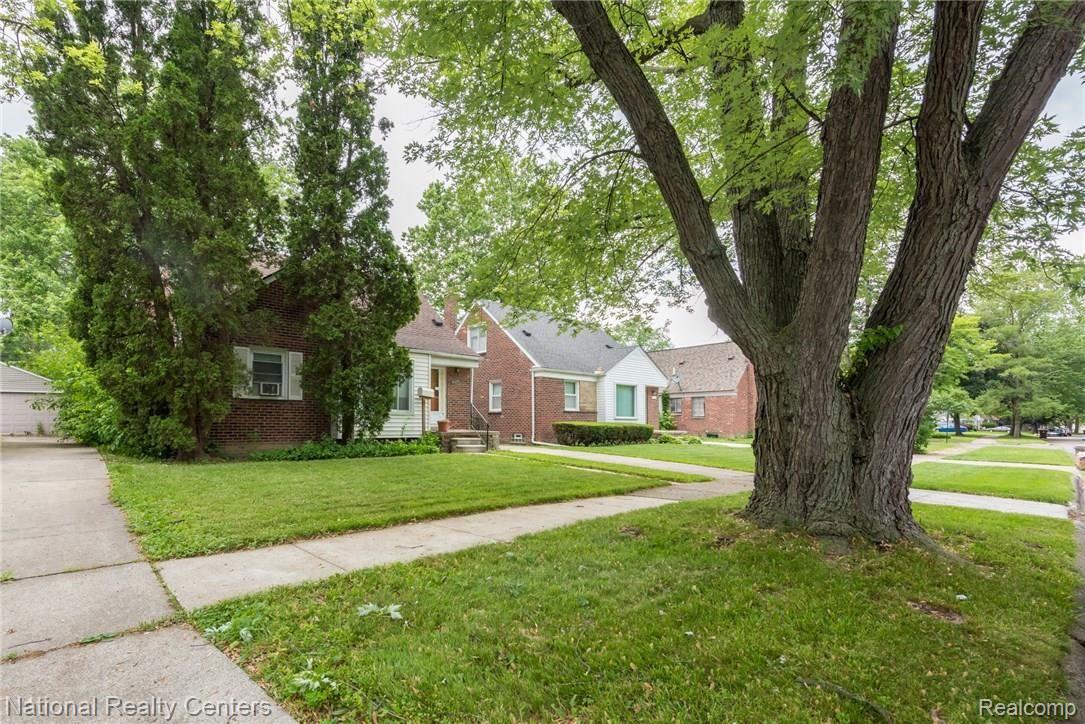 832 Shadowlawn Street Inkster, MI 48141 - Photo 35 of 36 832SHADOWLAWN_ExteriorFront-005.jpg