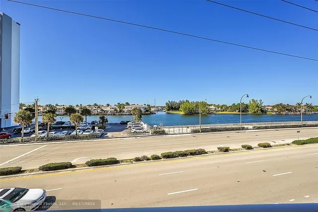 $3,100 | 1401 South Ocean Drive, Unit 401, Hollywood, FL 33019