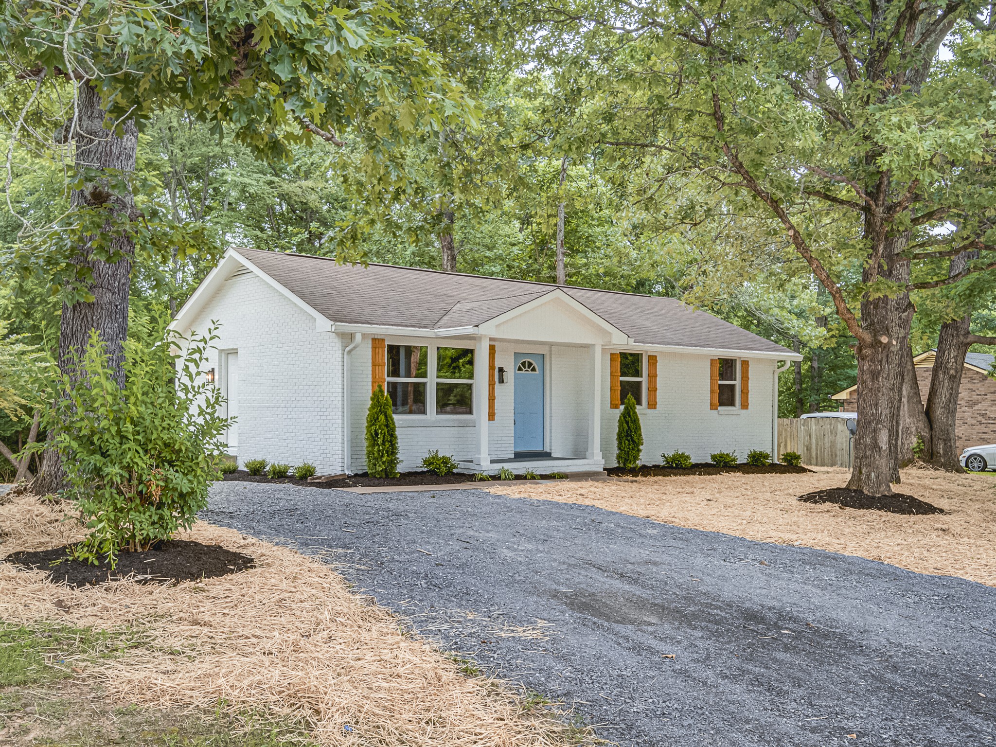 1035 Granada Road Ashland City, TN 37015 - Photo 3 of 40 Gallery Image 3