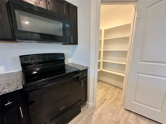 $1,400 | 16635 Colleen Place, Conroe, TX 77306