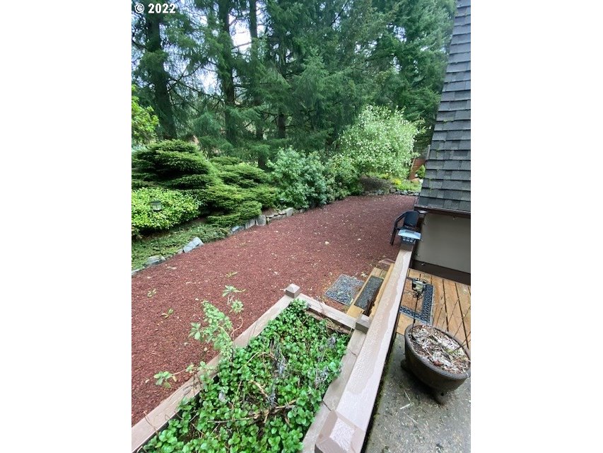 41945 Southeast Dover Court Sandy, OR 97055 - Photo 23 of 32 a view of outdoor space and yard