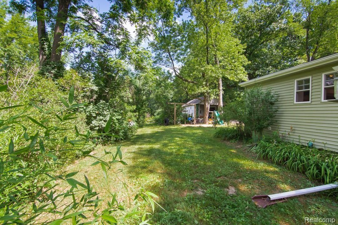 7785 Haley Road White Lake, MI 48383 - Photo 3 of 81 IMG_6095.jpg