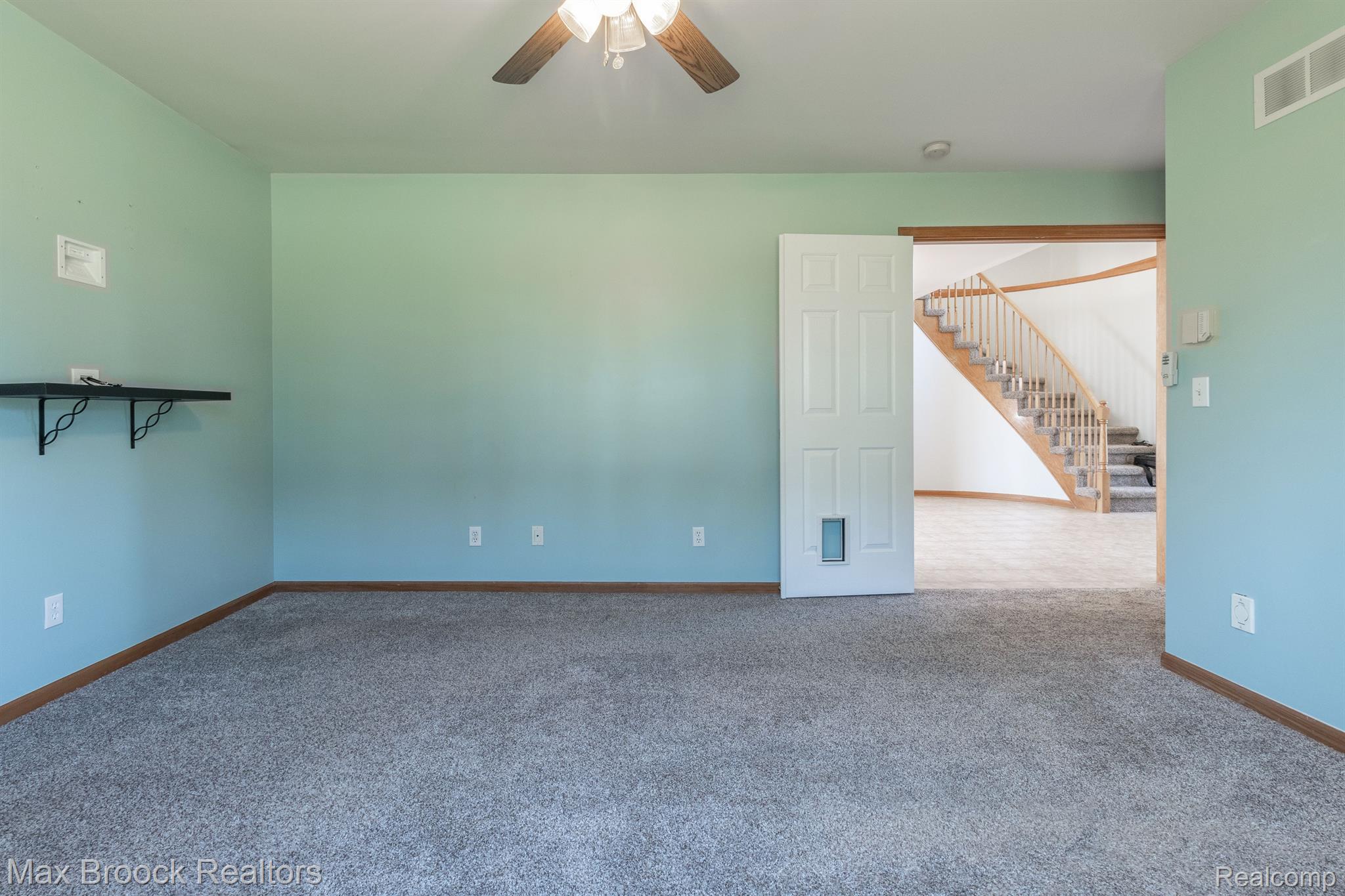 66280 Romeo Plank Road Ray, MI 48096 - Photo 8 of 72 Gallery Image 8