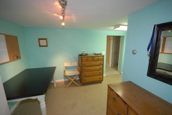 9 Virginia Road Andover, MA 01810 - Photo 25 of 28 Gallery Image 25