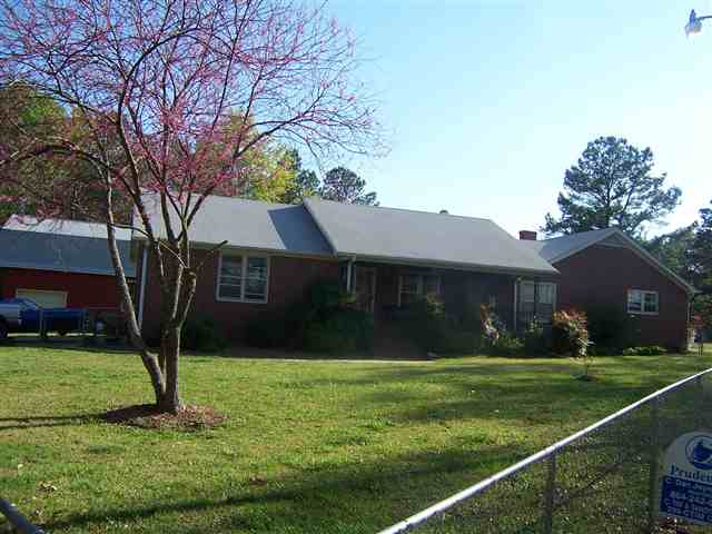 191 Pearson Road Belton, SC 29627 - Photo 1 of 18