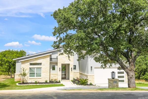 $2,900 | 1314 Clayton Nolen Drive, Horseshoe Bay, TX 78657