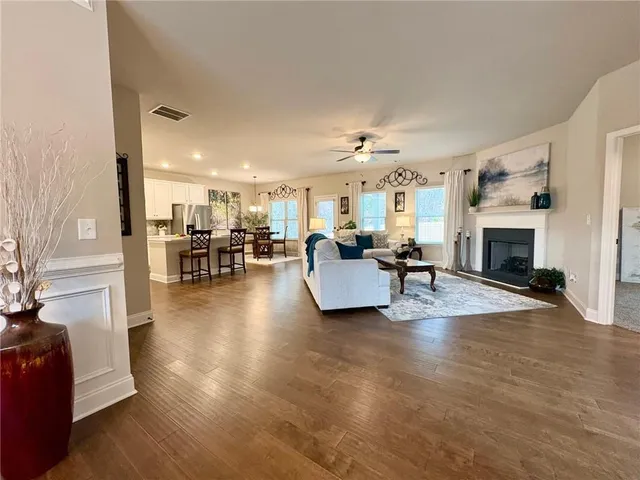 $498,890 | 986 Lakeview Oaks Court, Grayson, GA 30017