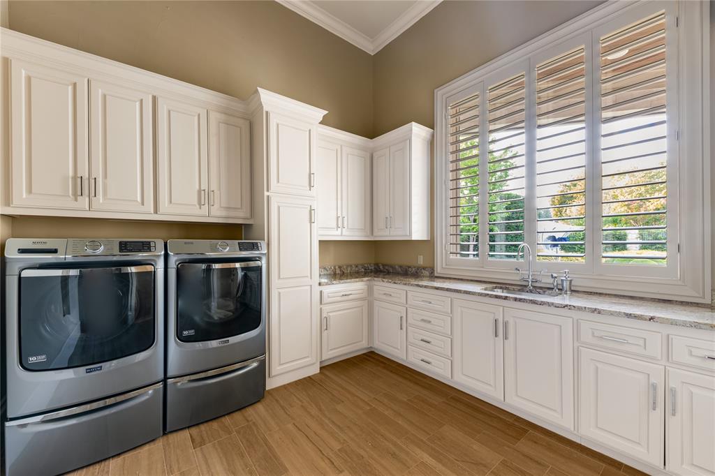 6009 Rose Grove Court Dallas, TX 75248 - Photo 14 of 39