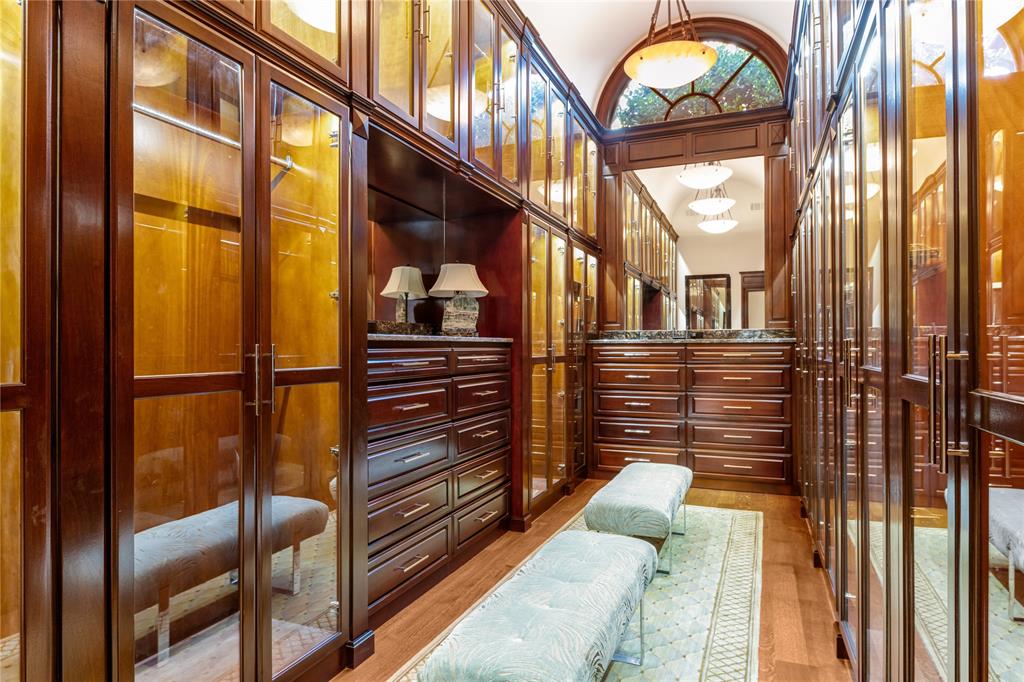 6009 Rose Grove Court Dallas, TX 75248 - Photo 20 of 39