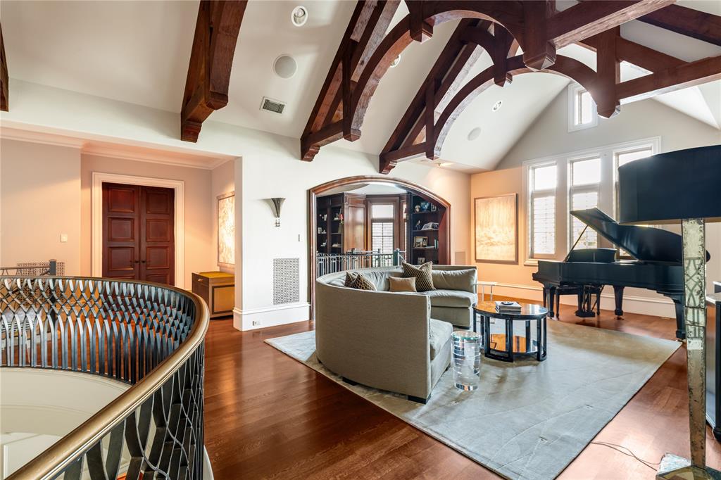 6009 Rose Grove Court Dallas, TX 75248 - Photo 22 of 39