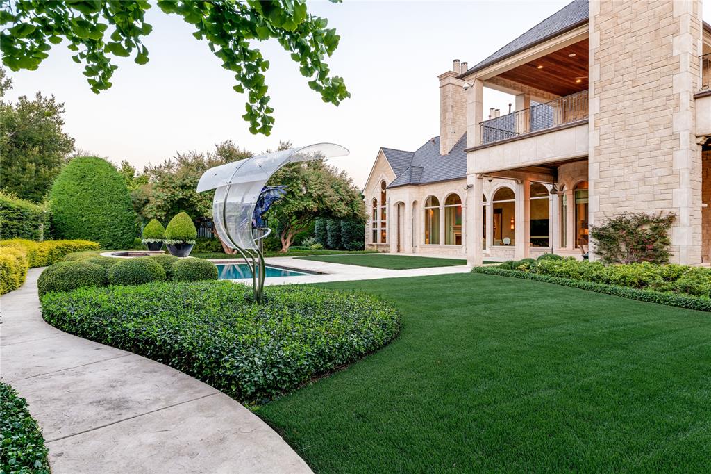 6009 Rose Grove Court Dallas, TX 75248 - Photo 32 of 39