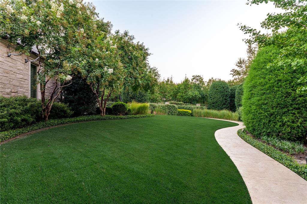 6009 Rose Grove Court Dallas, TX 75248 - Photo 36 of 39