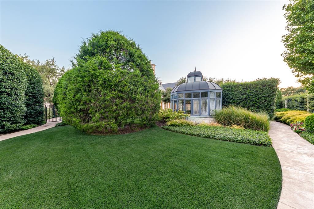 6009 Rose Grove Court Dallas, TX 75248 - Photo 37 of 39