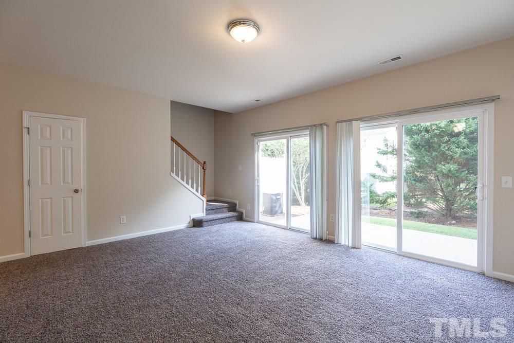 7039 Racine Way Raleigh, NC 27615 - Photo 14 of 30 Living Room