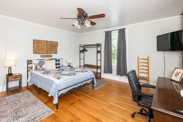 $2,200 | 2719 Castle Hayne Road, Wilmington, NC 28401