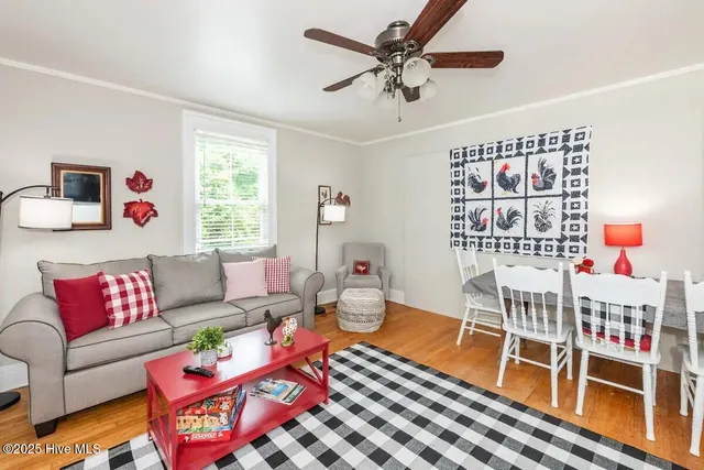 $2,200 | 2719 Castle Hayne Road, Wilmington, NC 28401