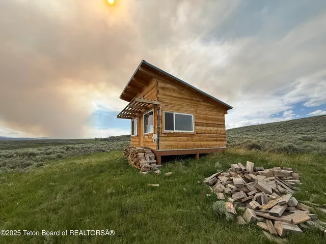 $196,900 | 12 Beaver Ridge Road, Daniel, WY 83115