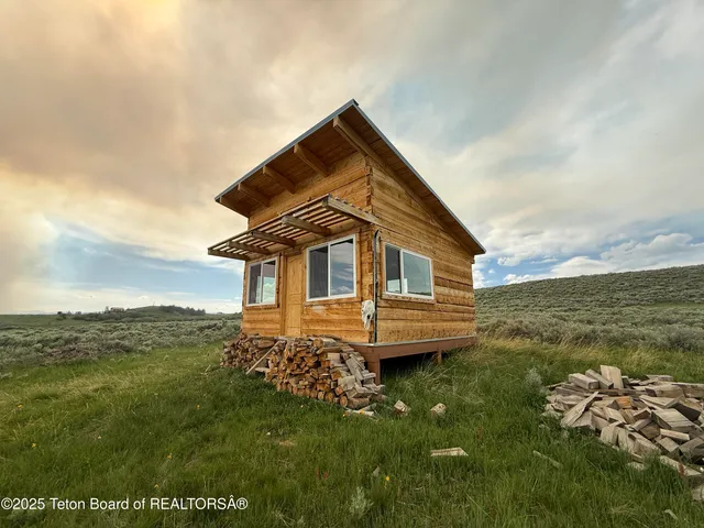 $196,900 | 12 Beaver Ridge Road, Daniel, WY 83115