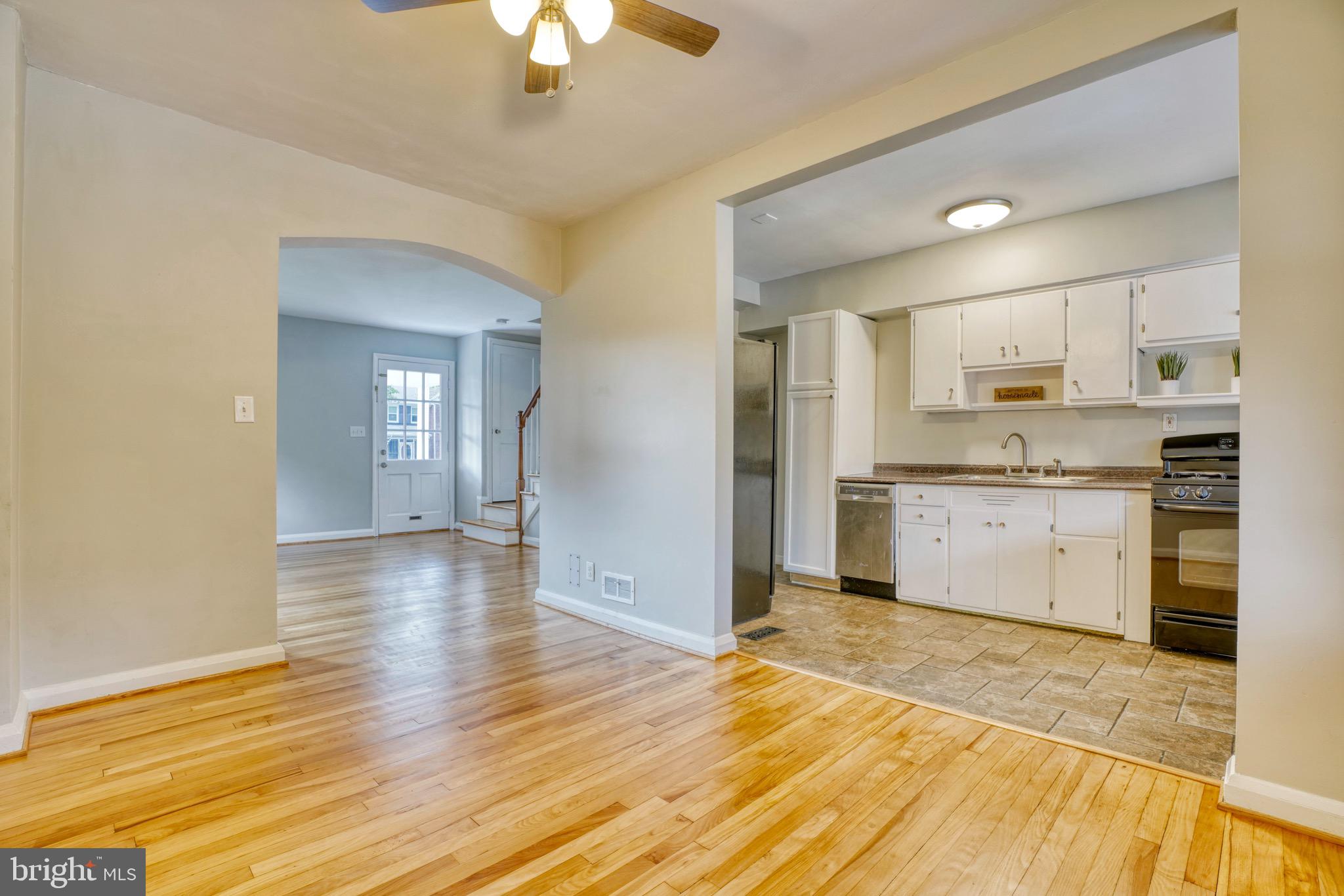 8351 Hillendale Road Parkville, MD 21234 - Photo 19 of 45