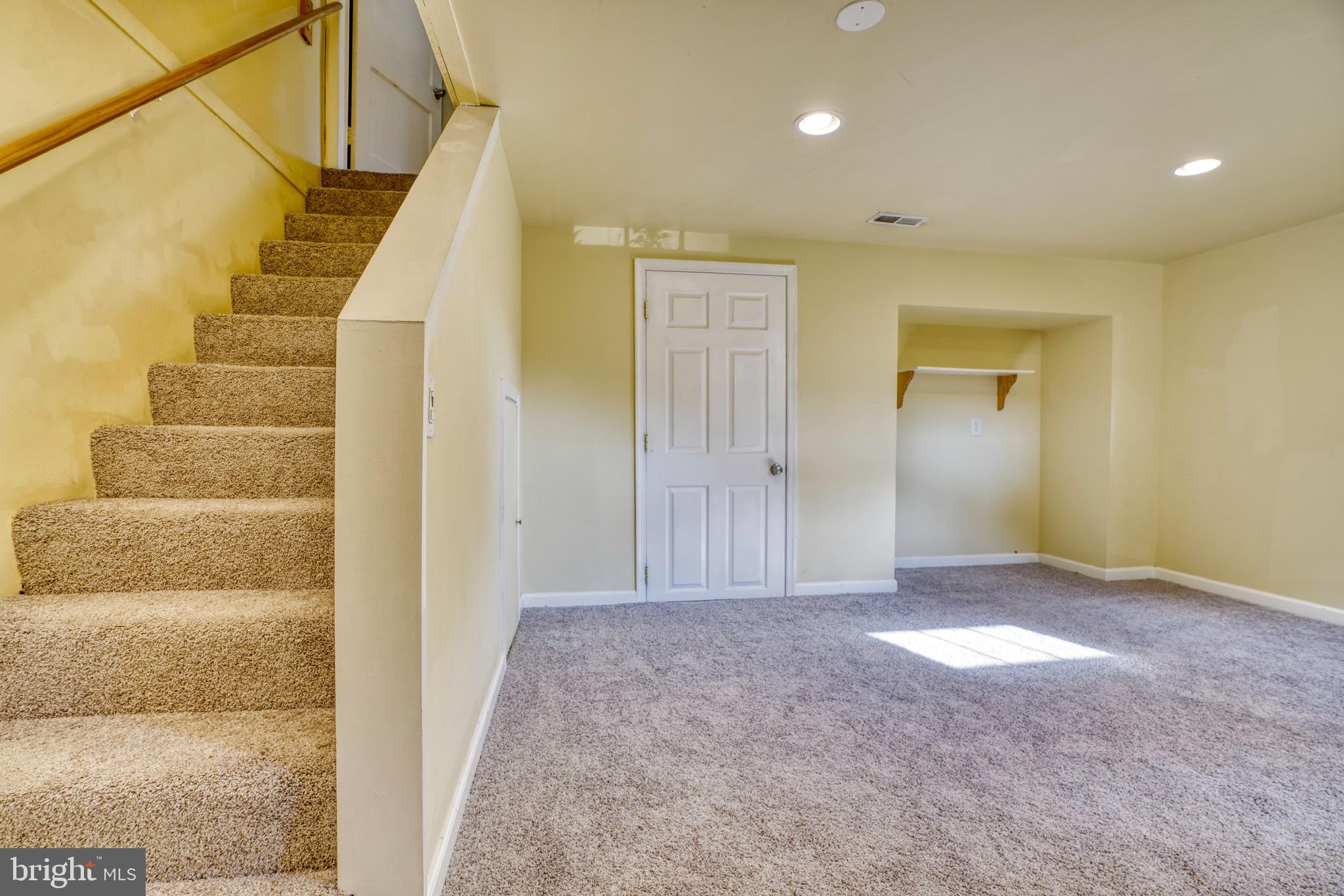 8351 Hillendale Road Parkville, MD 21234 - Photo 23 of 45