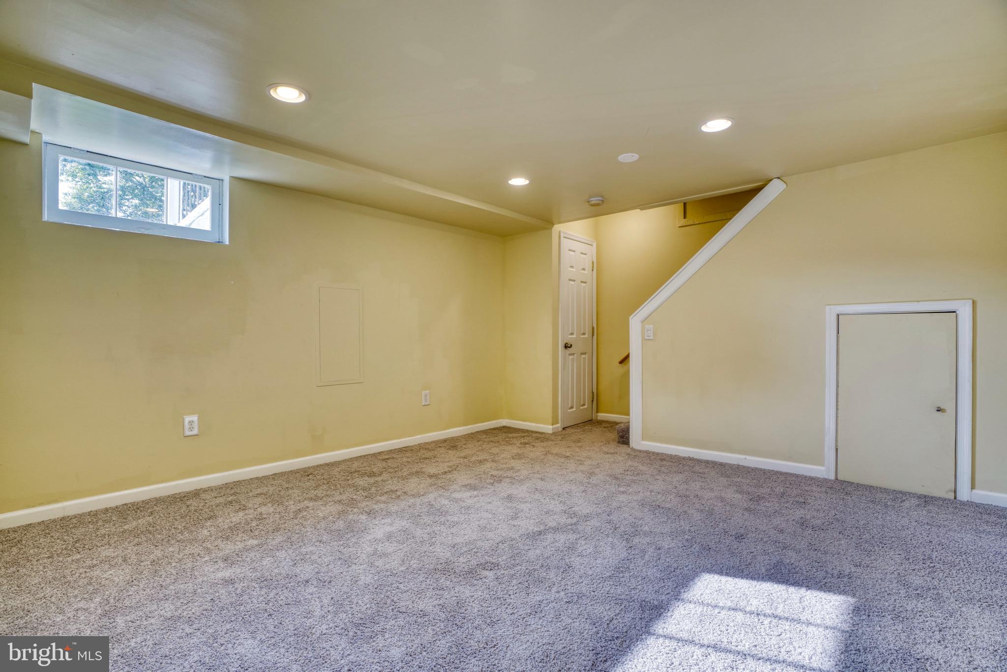 8351 Hillendale Road Parkville, MD 21234 - Photo 26 of 45