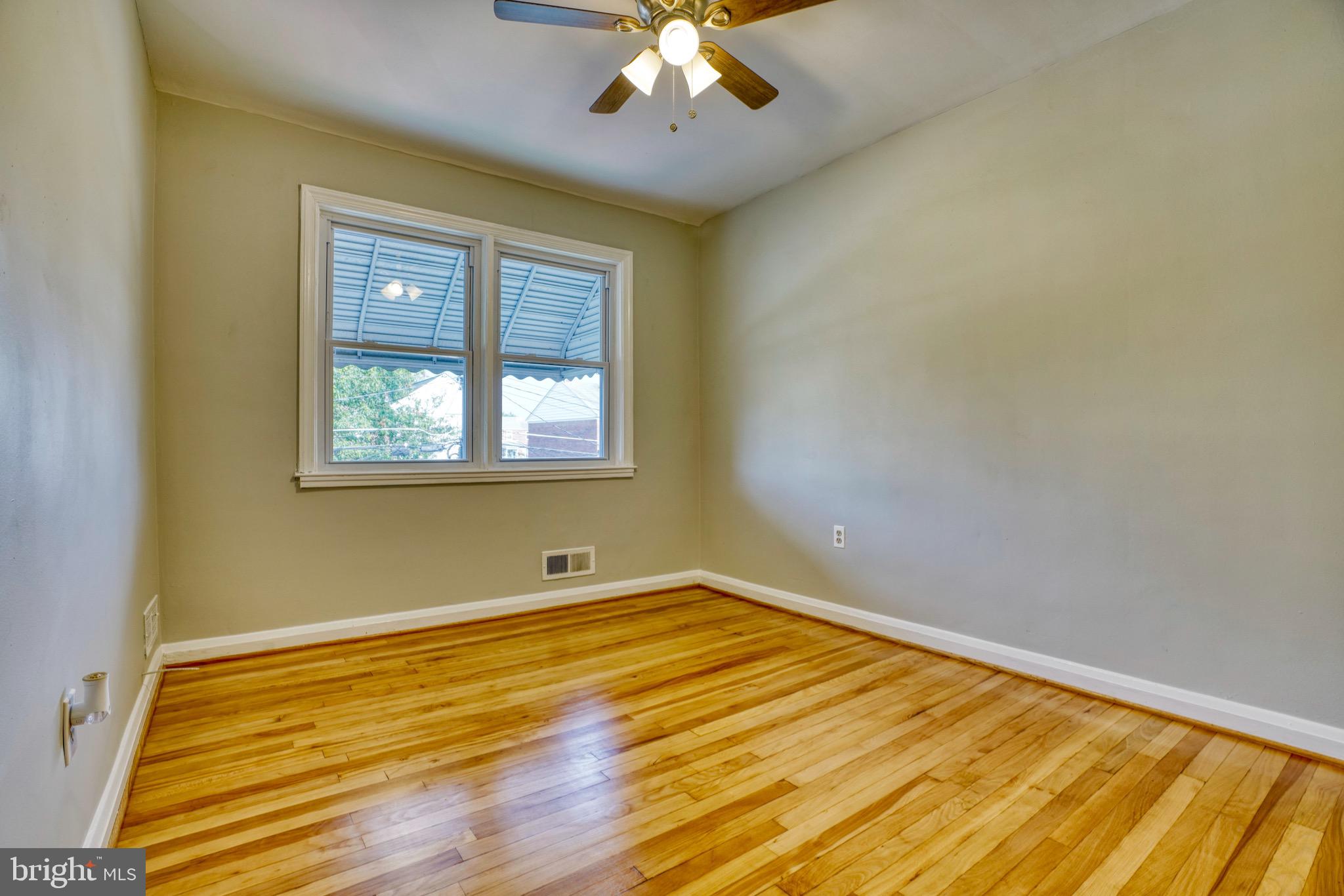 8351 Hillendale Road Parkville, MD 21234 - Photo 36 of 45