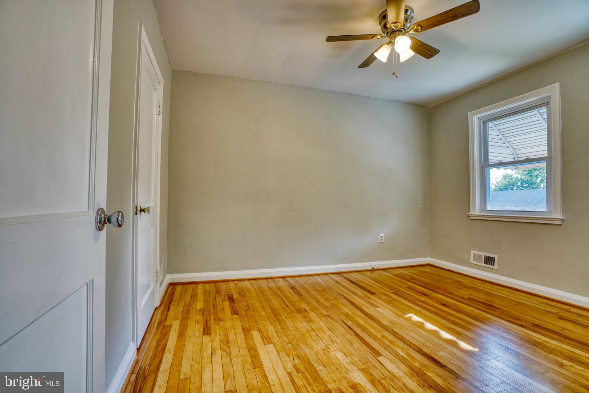 8351 Hillendale Road Parkville, MD 21234 - Photo 38 of 45