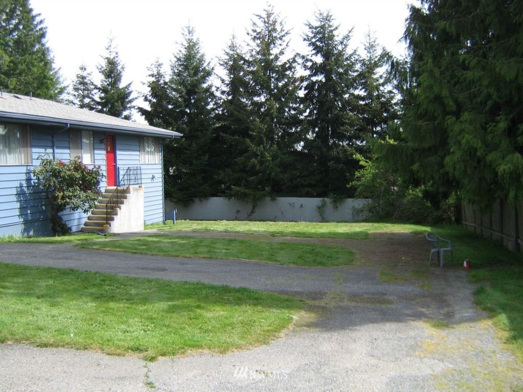 11717 Center Road Everett, WA 98204 - Photo 6 of 8