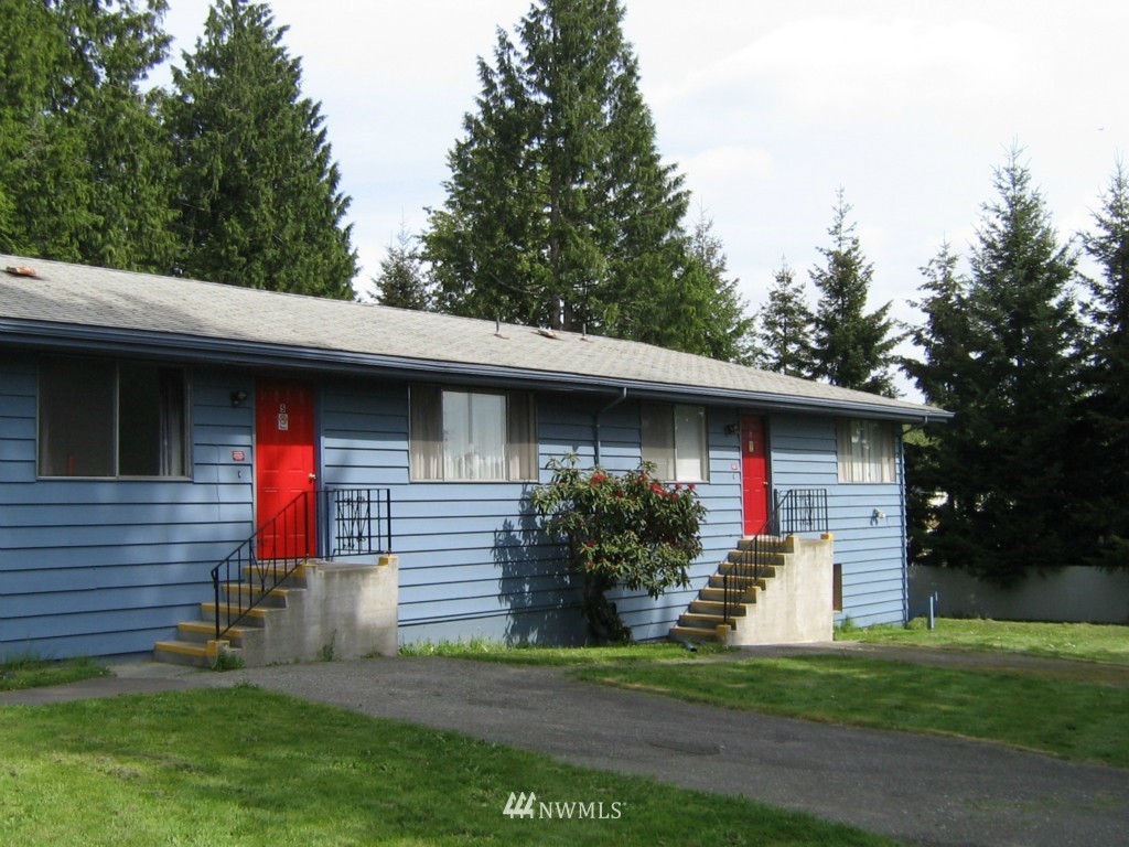 11717 Center Road Everett, WA 98204 - Photo 7 of 8