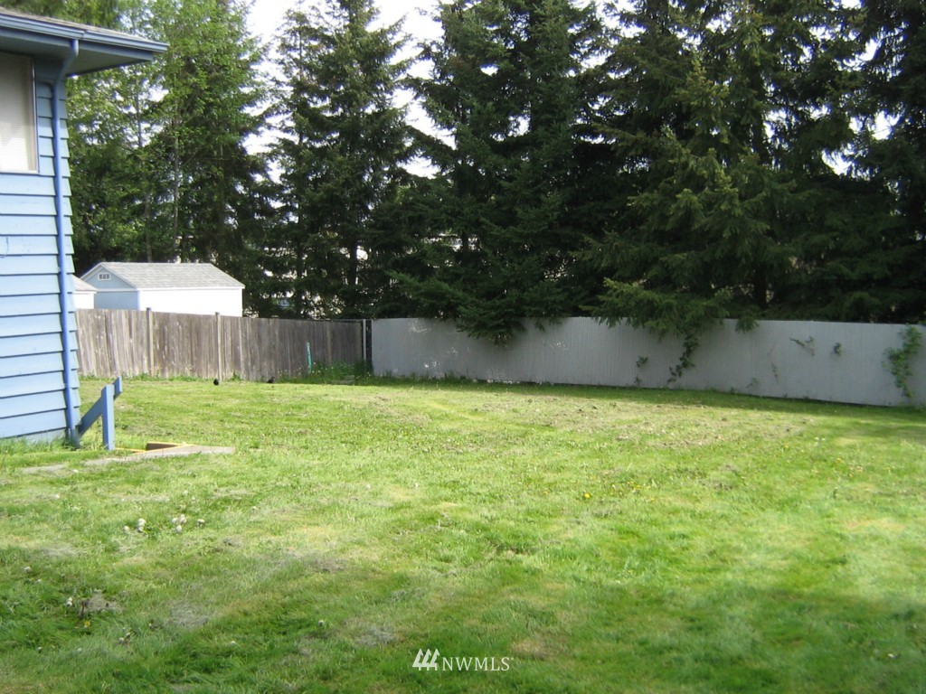 11717 Center Road Everett, WA 98204 - Photo 8 of 8