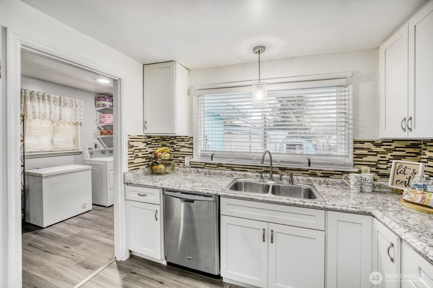 414 116th Place Southwest Everett, WA 98204 - Photo 11 of 29