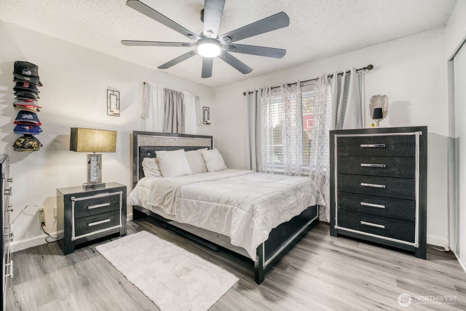 414 116th Place Southwest Everett, WA 98204 - Photo 12 of 29